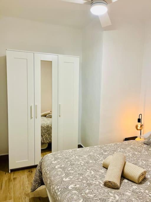 New Spacious And Cozy Apartment - Malaga Exterior photo